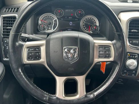 Used 2017 RAM 1500 Laramie AWD/4WD image 12