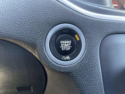 Used 2018 Dodge Charger R/T RWD image 16