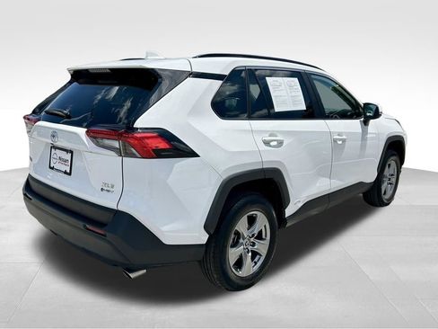 Used 2025 Toyota RAV4 XLE AWD/4WD image 5