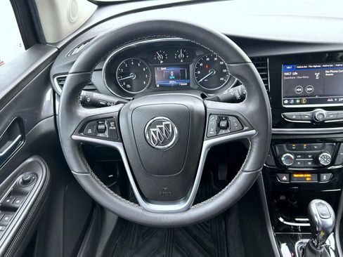 Certified 2022 Buick Encore Preferred w/ Safety Package image 11