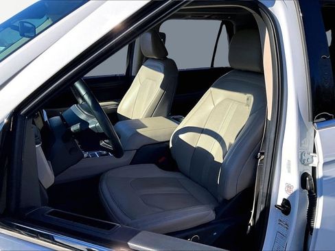 Used 2024 Ford Expedition Max Limited image 15