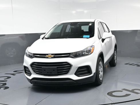 Used 2019 Chevrolet Trax LS FWD image 13