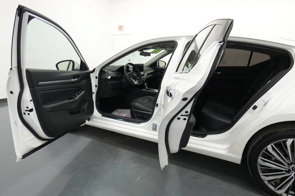 Used 2024 Nissan Altima 2.5 SL AWD/4WD image 20