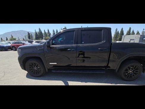 Used 2022 GMC Sierra 1500 Elevation RWD image 7