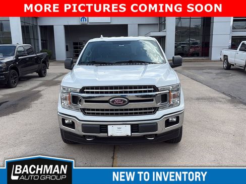 Used 2018 Ford F150 XLT w/ Equipment Group 302A Luxury AWD/4WD image 3