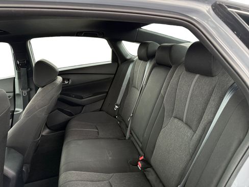 Used 2023 Honda Accord Sport image 11