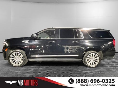 Used 2023 GMC Yukon XL Denali image 9