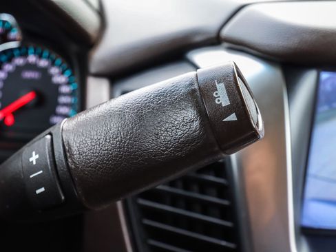 Used 2019 Chevrolet Tahoe LT image 16