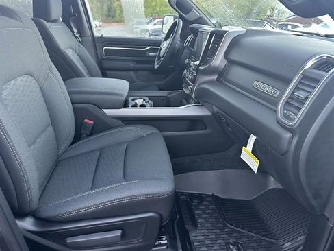 New 2026 RAM 1500 4x4 Crew Cab image 13
