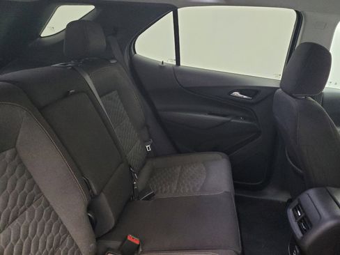 Used 2021 Chevrolet Equinox LT image 19