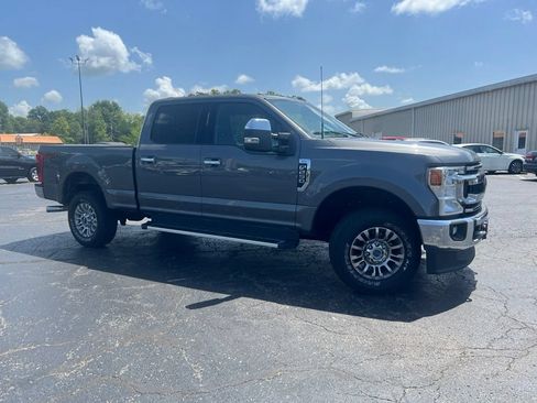 Used 2022 Ford F250 XLT w/ XLT Premium Package AWD/4WD image 2