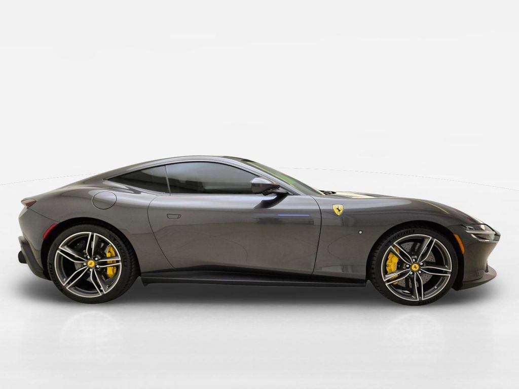 Used 2022 Ferrari Roma RWD image 6