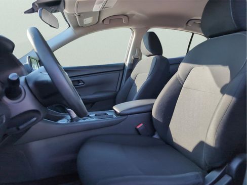 Used 2024 Nissan Sentra S FWD image 13