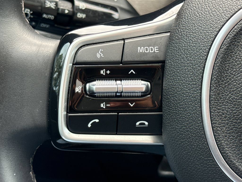 Used 2023 Kia Sorento EX w/ Panoramic Sunroof Package FWD image 30