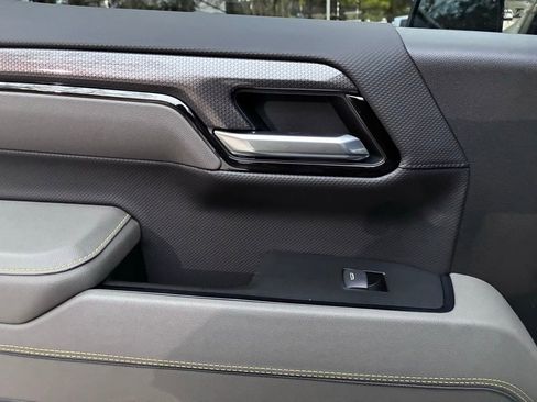 New 2026 Chevrolet Silverado 1500 ZR2 image 19