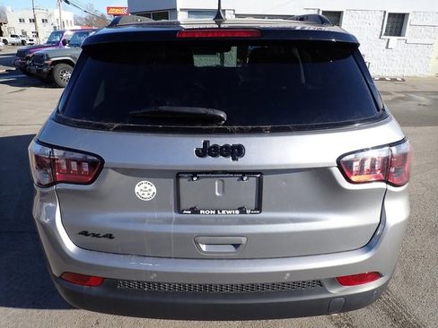 Used 2020 Jeep Compass Altitude image 4