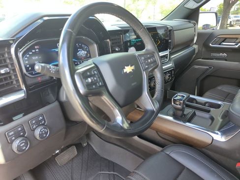 Used 2024 Chevrolet Silverado 1500 High Country w/ Max Trailering Package AWD/4WD image 10
