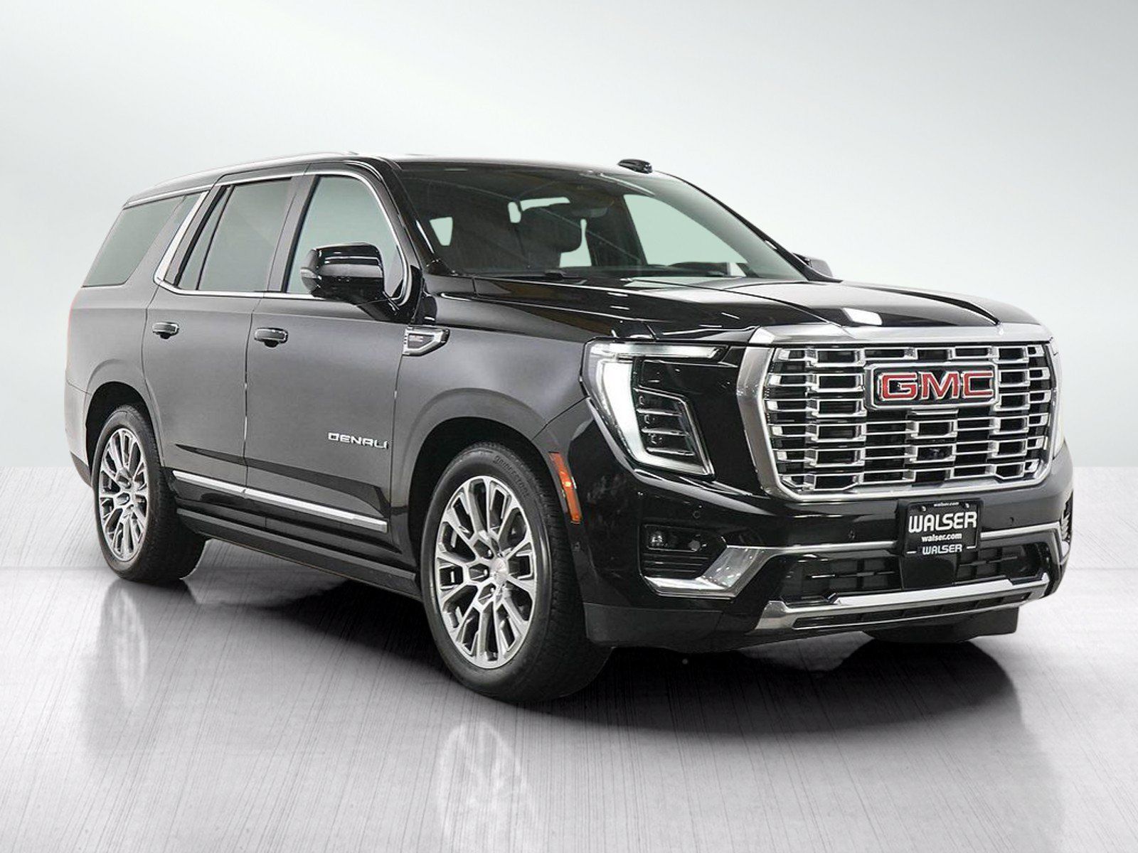 Used 2025 GMC Yukon Denali w/ Denali Reserve Package AWD/4WD image 7