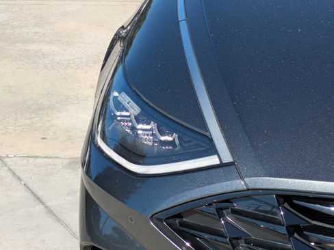 Used 2023 Hyundai Sonata Limited image 7