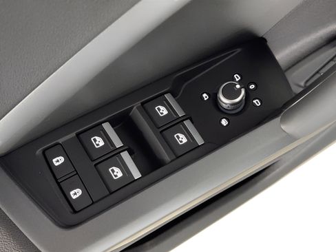 New 2025 Audi Q3 2.0T Premium image 15