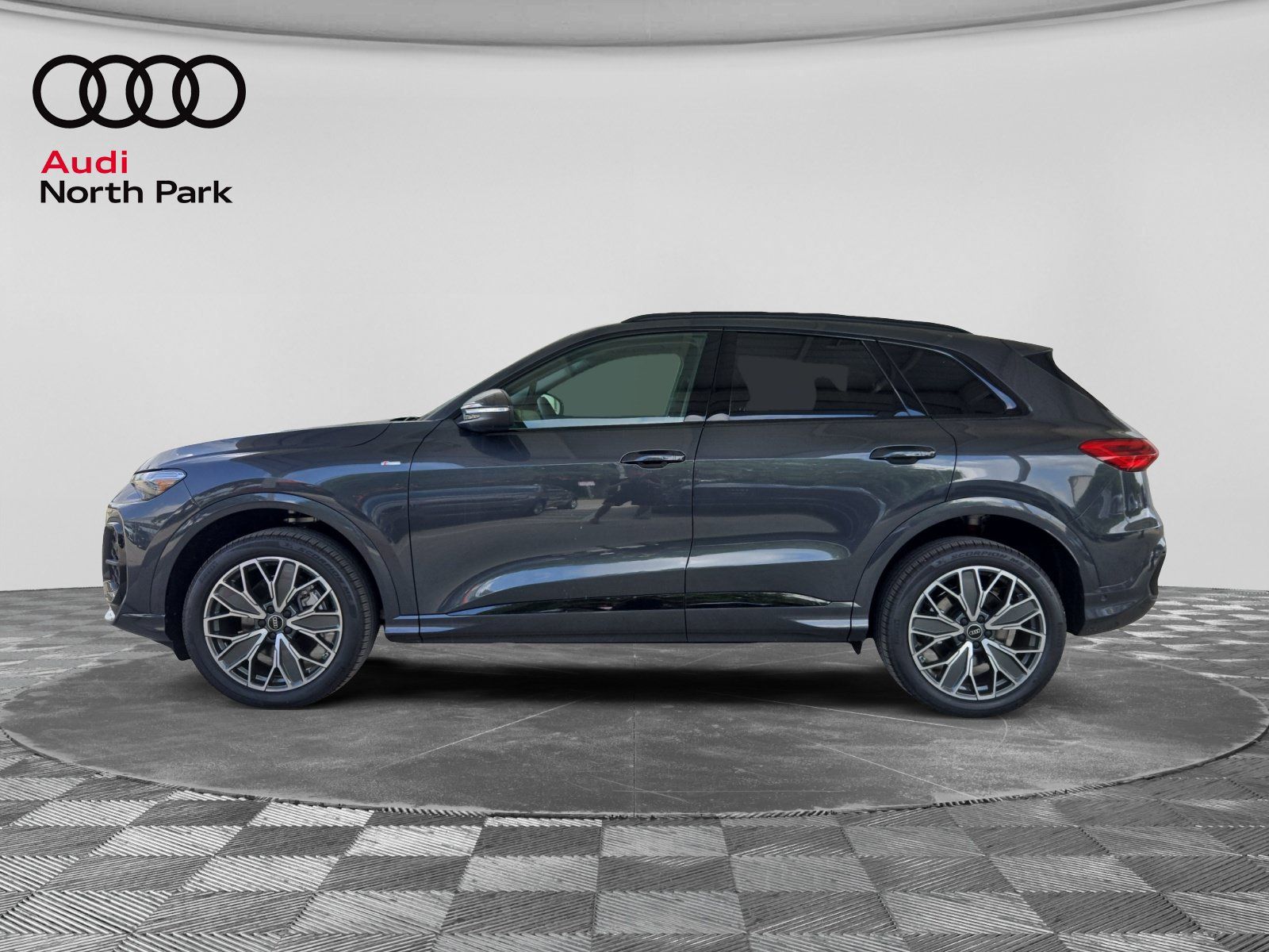 New 2026 Audi Q5 Premium AWD/4WD image 2