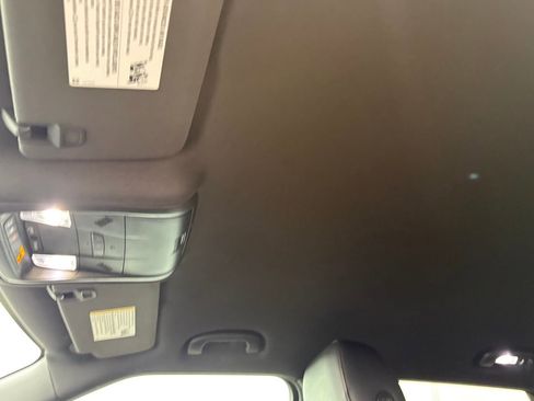 Used 2020 Chevrolet Blazer RS image 35