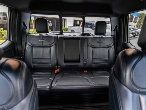 Used 2025 Ford F250 Platinum image 15