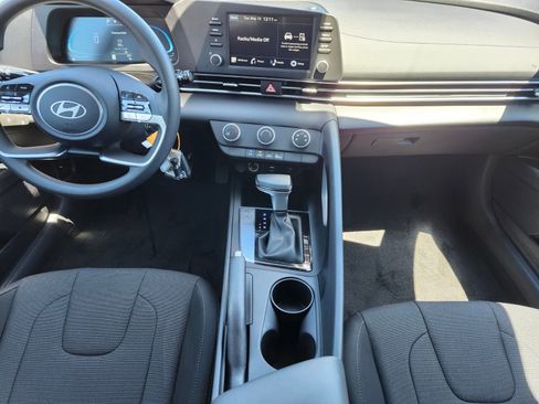 New 2026 Hyundai Elantra SE FWD image 14