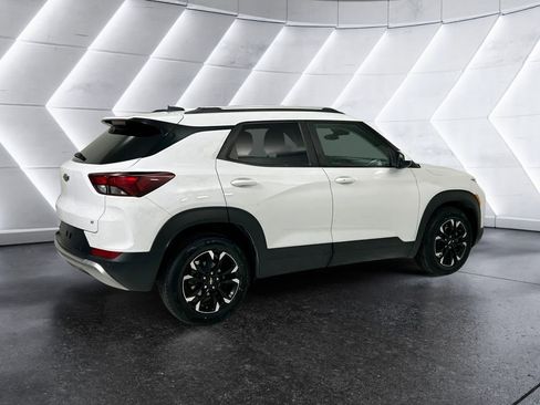 Used 2022 Chevrolet TrailBlazer LT w/ Convenience Package image 4