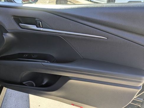 Used 2025 Toyota Camry LE FWD image 33