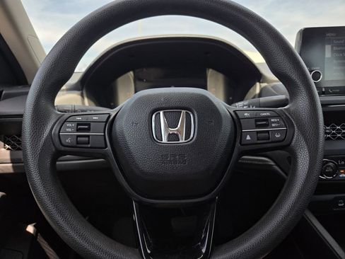 Certified 2025 Honda Accord LX image 20