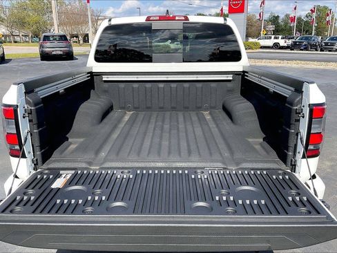 Certified 2025 Nissan Frontier SV w/ SV Convenience Package RWD image 20