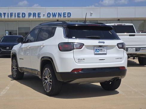 Used 2022 Jeep Compass Limited w/ Elite Group AWD/4WD image 5