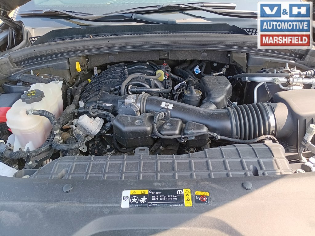 Used 2023 Jeep Grand Cherokee Altitude AWD/4WD image 31