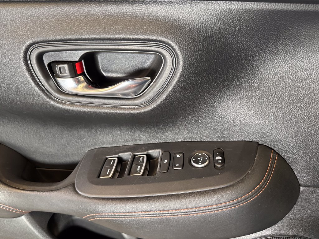 Used 2023 Honda HR-V Sport image 19