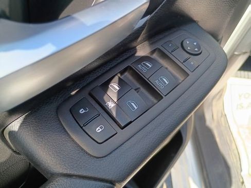 Used 2023 RAM 1500 Big Horn AWD/4WD image 29