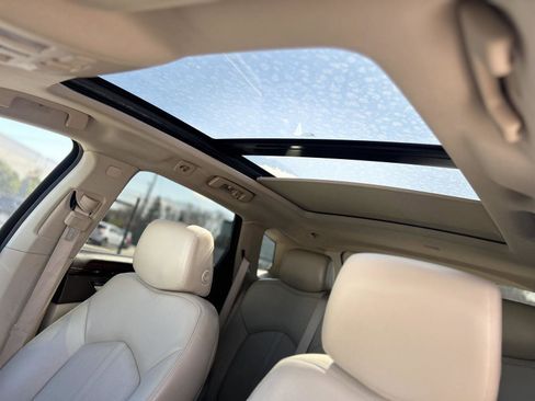 Used 2015 Cadillac SRX Luxury AWD/4WD image 17