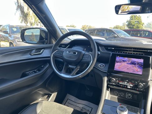 New 2025 Jeep Grand Cherokee Altitude image 61