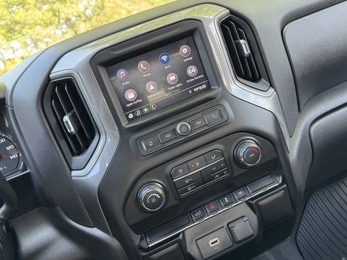 Used 2020 Chevrolet Silverado 1500 Custom w/ Custom Value Package image 22