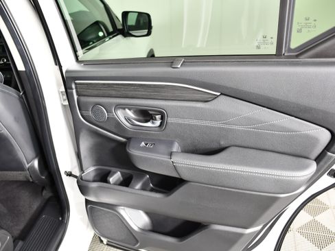 Certified 2026 Honda Pilot Touring image 43