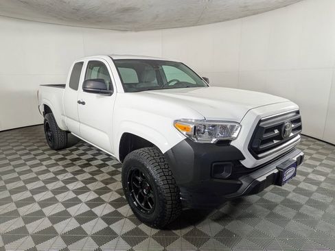 Used 2023 Toyota Tacoma SR image 6