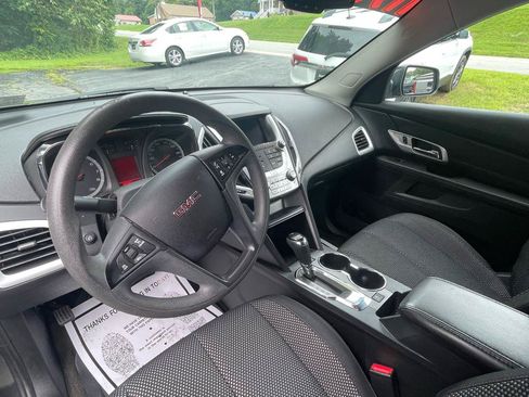 Used 2017 GMC Terrain SLE FWD image 18
