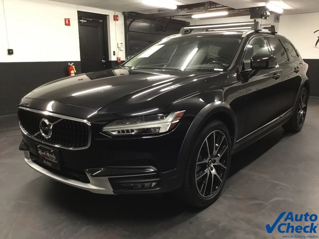 Used 2020 Volvo V90 T6 Cross Country AWD/4WD image 5