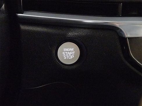 Used 2024 Kia Sorento SX Prestige w/ Olive Brown Leather Package image 18