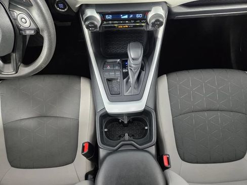 Used 2025 Toyota RAV4 XLE w/ Convenience Package FWD image 25