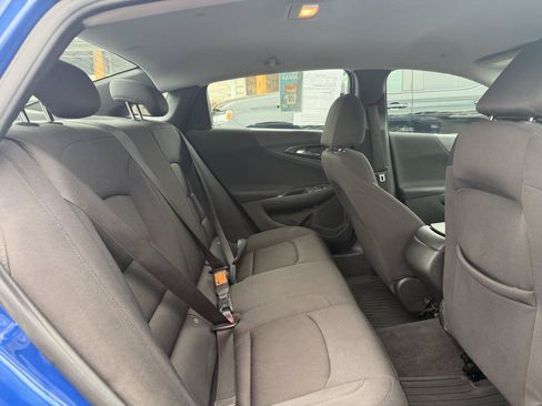 Used 2023 Chevrolet Malibu LS FWD image 18