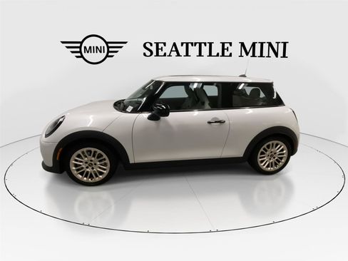 Certified 2025 MINI Cooper S image 6