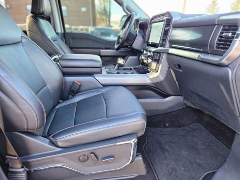 Used 2022 Ford F150 Lariat image 9