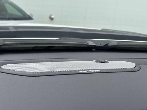 New 2026 RAM 1500 Laramie AWD/4WD image 11