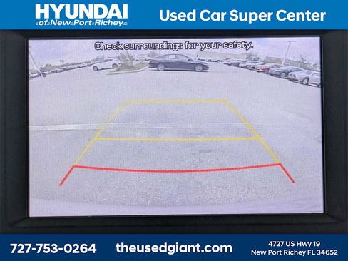 Used 2019 Hyundai Santa Fe SE image 22